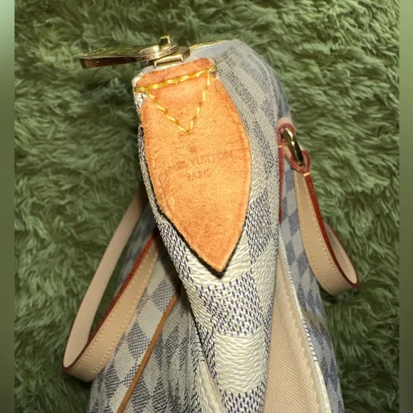 Louis Vuitton Damien Azur Totally MM WITH Dust Bag - Picture 9 of 16